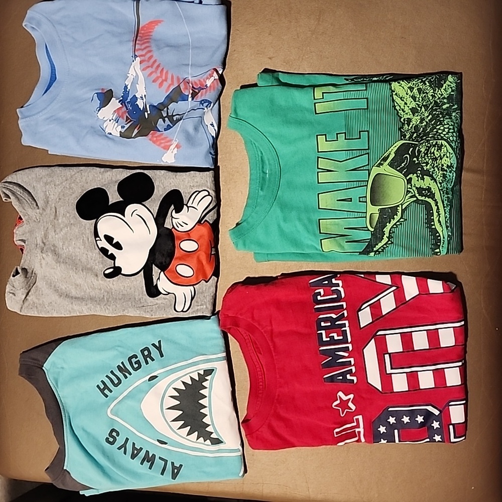 Lot of 5 boys tees size 8